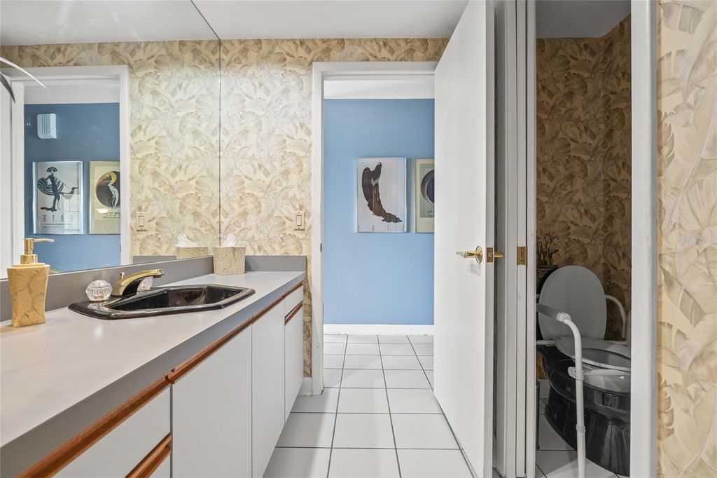 Image 36 of property listing at 4029 STARFISH LANE, Tampa, FL 33615