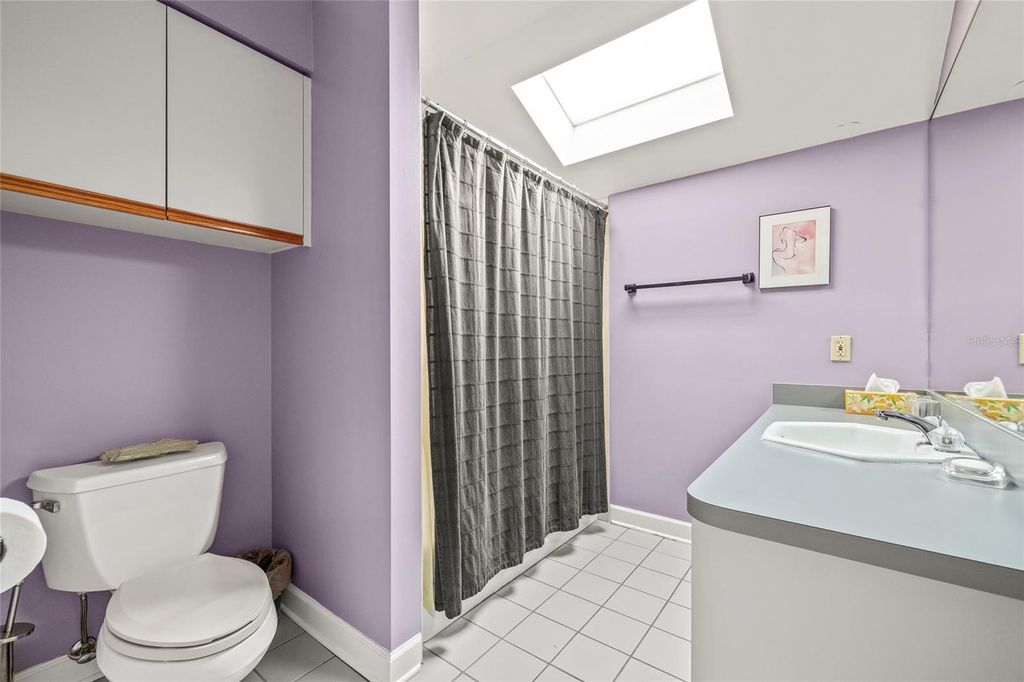 Image 40 of property listing at 4029 STARFISH LANE, Tampa, FL 33615