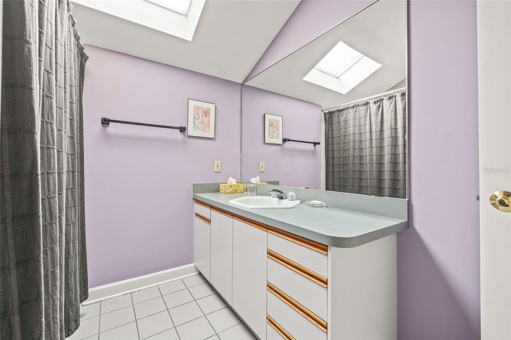 Image 41 of property listing at 4029 STARFISH LANE, Tampa, FL 33615