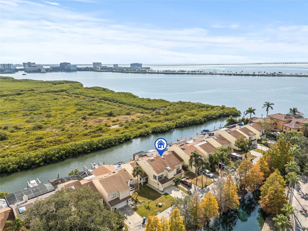 Image 52 of property listing at 4029 STARFISH LANE, Tampa, FL 33615