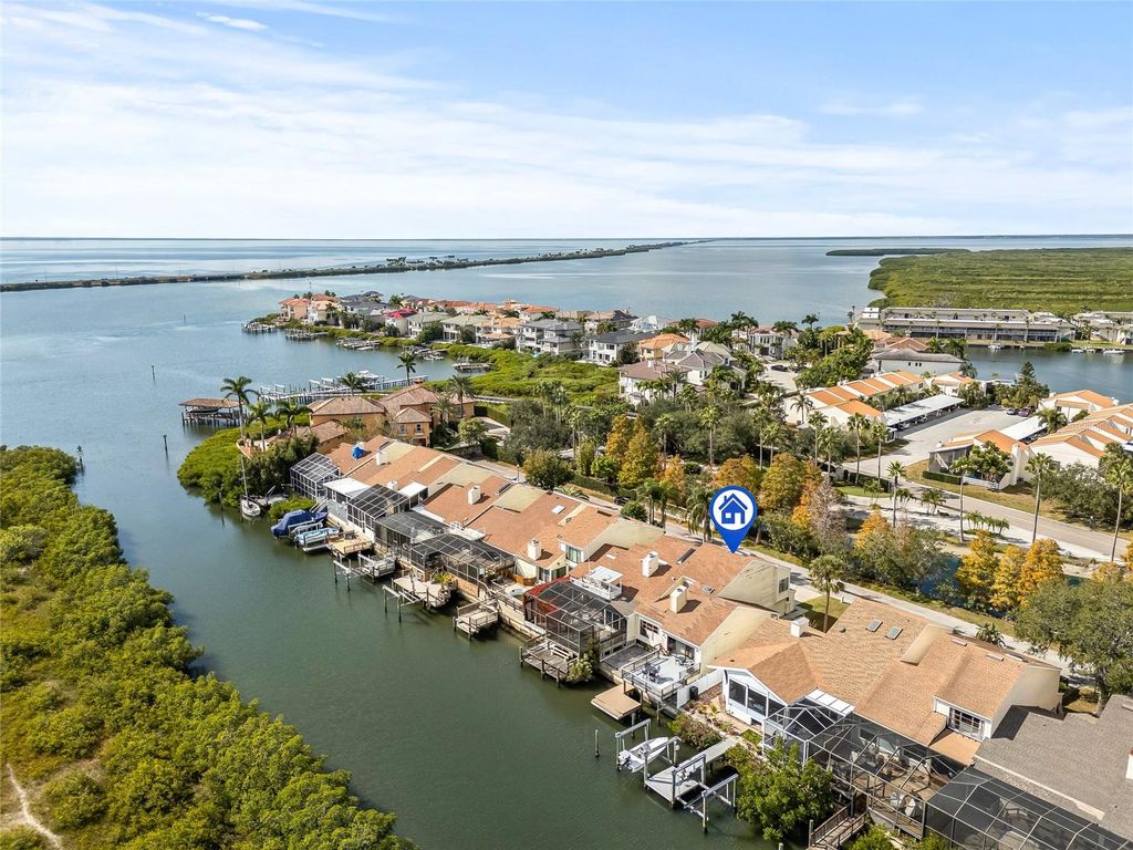 Image 53 of property listing at 4029 STARFISH LANE, Tampa, FL 33615