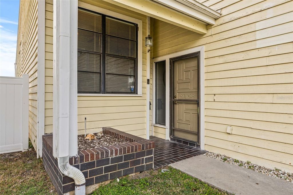 Image 9 of property listing at 4029 STARFISH LANE, Tampa, FL 33615