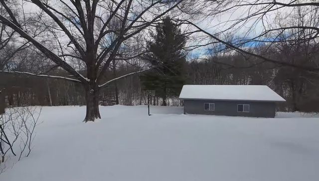 2639 Hammond Highlands Drive, Traverse City, MI 49696