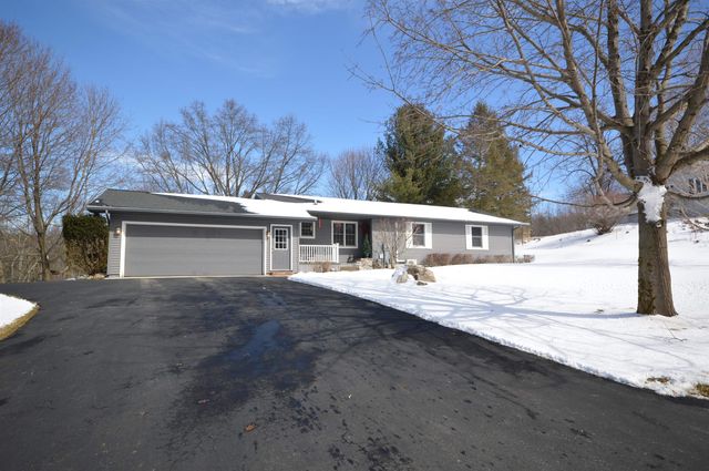 2639 Hammond Highlands Drive, Traverse City, MI 49696