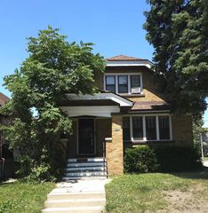 5602 W Rogers STREET, Milwaukee, WI 53219