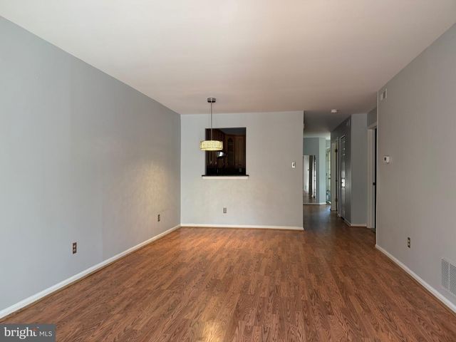 16012 BEACON HILL DR, Southampton, PA 18966