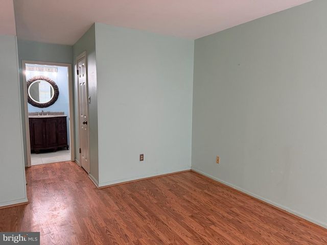 16012 BEACON HILL DR, Southampton, PA 18966
