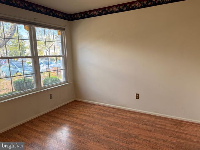 16012 BEACON HILL DR, Southampton, PA 18966