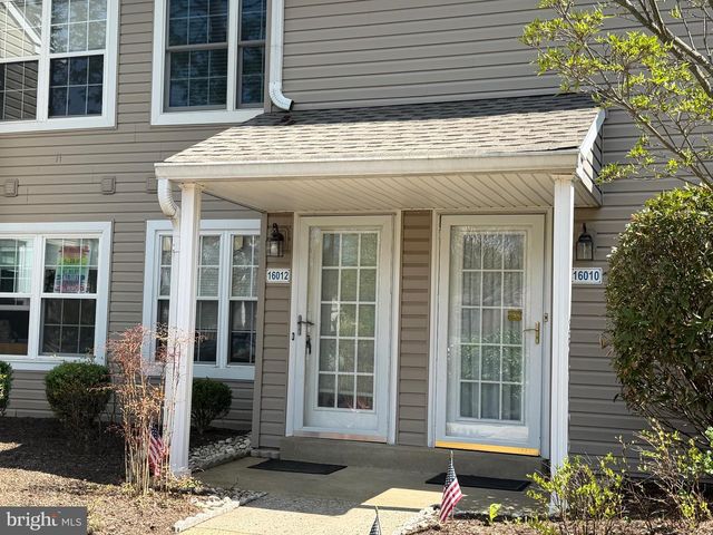 16012 BEACON HILL DR, Southampton, PA 18966