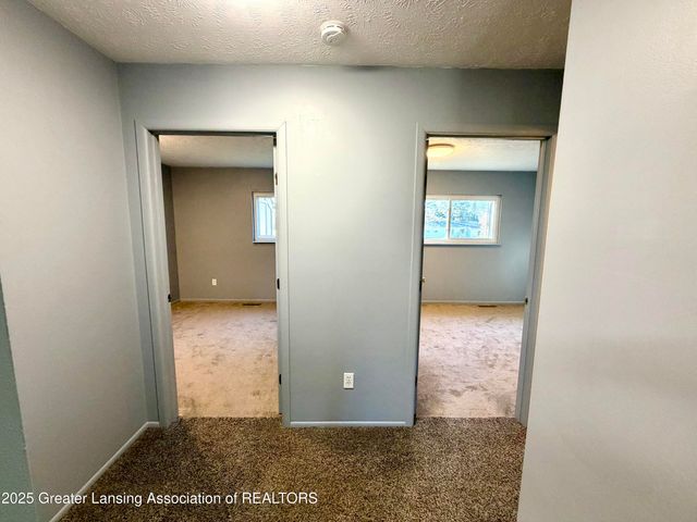 612-610 S Dibble Boulevard, Lansing, MI 48917