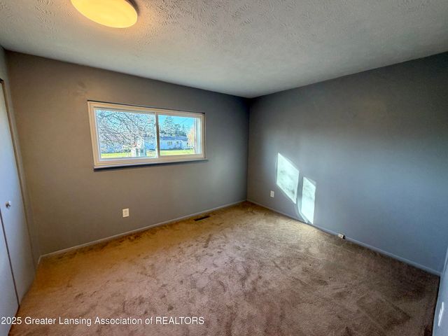 612-610 S Dibble Boulevard, Lansing, MI 48917