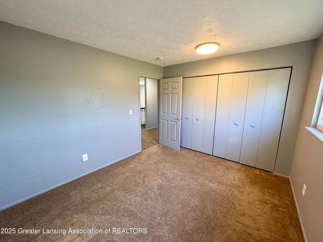 612-610 S Dibble Boulevard, Lansing, MI 48917