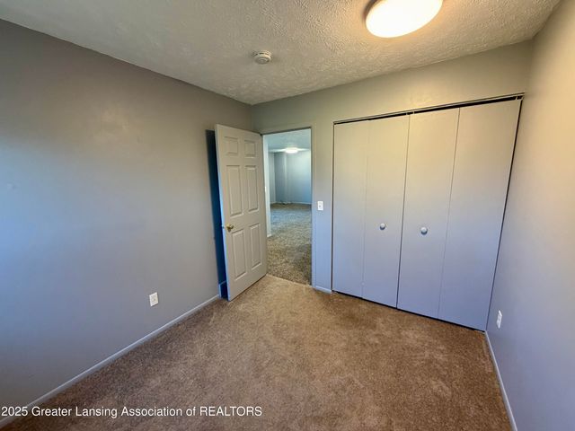 612-610 S Dibble Boulevard, Lansing, MI 48917