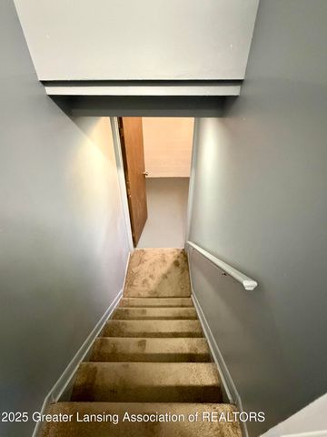 612-610 S Dibble Boulevard, Lansing, MI 48917