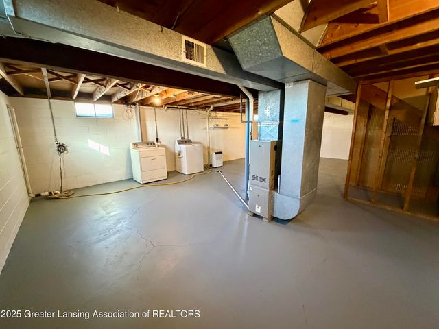 612-610 S Dibble Boulevard, Lansing, MI 48917