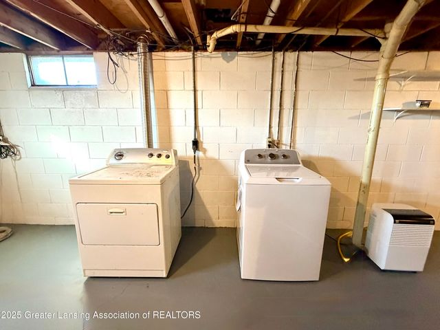 612-610 S Dibble Boulevard, Lansing, MI 48917