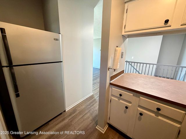 612-610 S Dibble Boulevard, Lansing, MI 48917