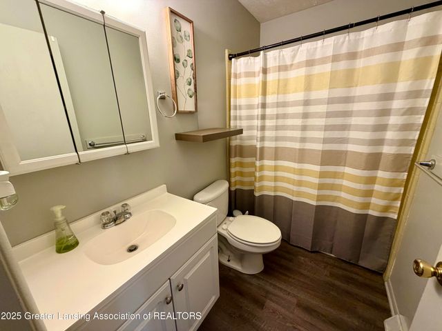 612-610 S Dibble Boulevard, Lansing, MI 48917