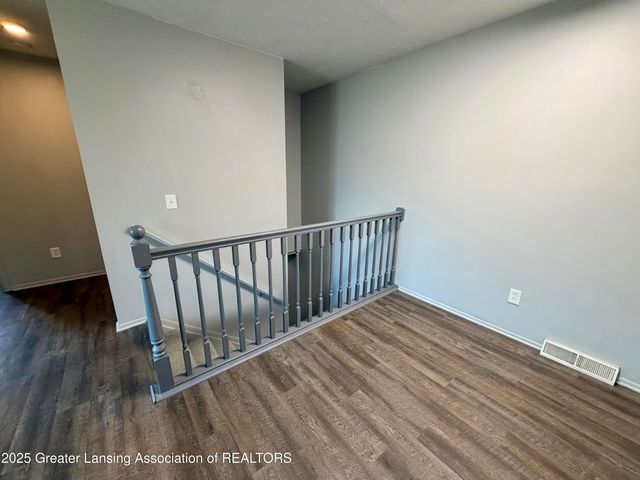 612-610 S Dibble Boulevard, Lansing, MI 48917