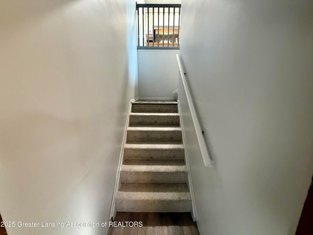 612-610 S Dibble Boulevard, Lansing, MI 48917