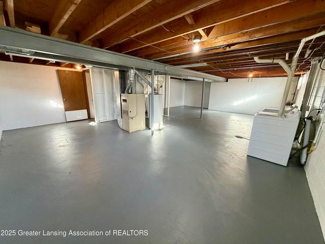 612-610 S Dibble Boulevard, Lansing, MI 48917