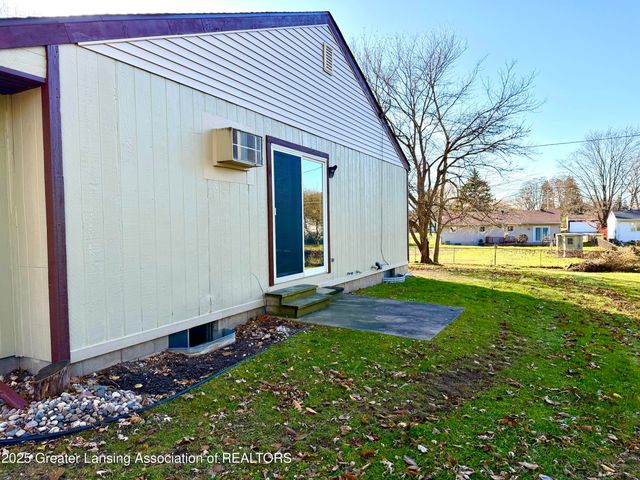 612-610 S Dibble Boulevard, Lansing, MI 48917