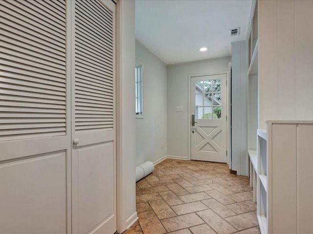 1810 Caspers Cove Road, Lufkin, TX 75904