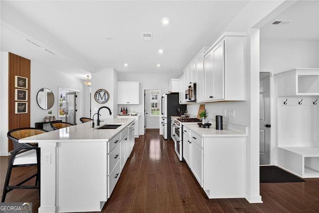 480 Sugar Prairie Bend, Lawrenceville, GA 30045