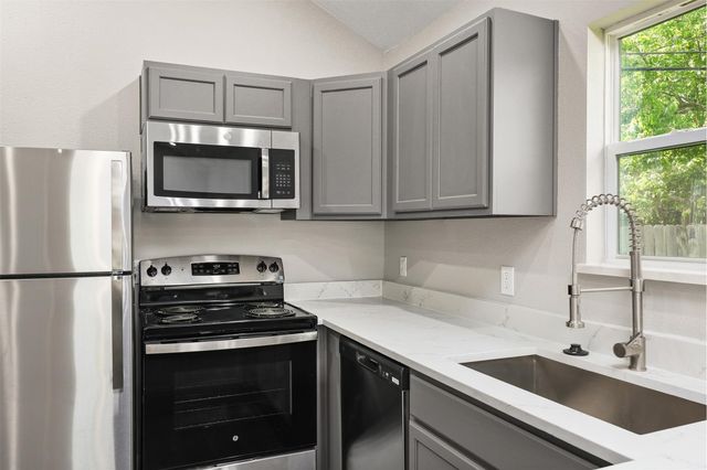 5711 Bridlington Street, Houston, TX 77085