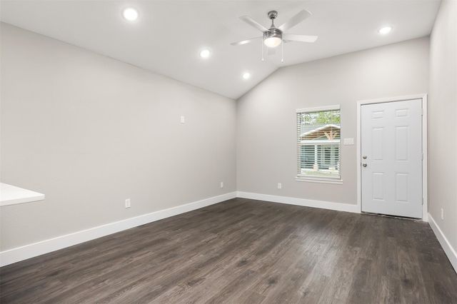 5711 Bridlington Street, Houston, TX 77085