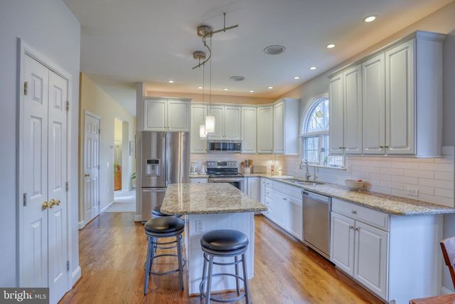 2022 ROSEMONT DR, Landenberg, PA 19350