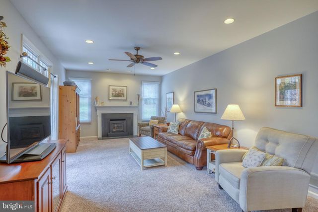 2022 ROSEMONT DR, Landenberg, PA 19350