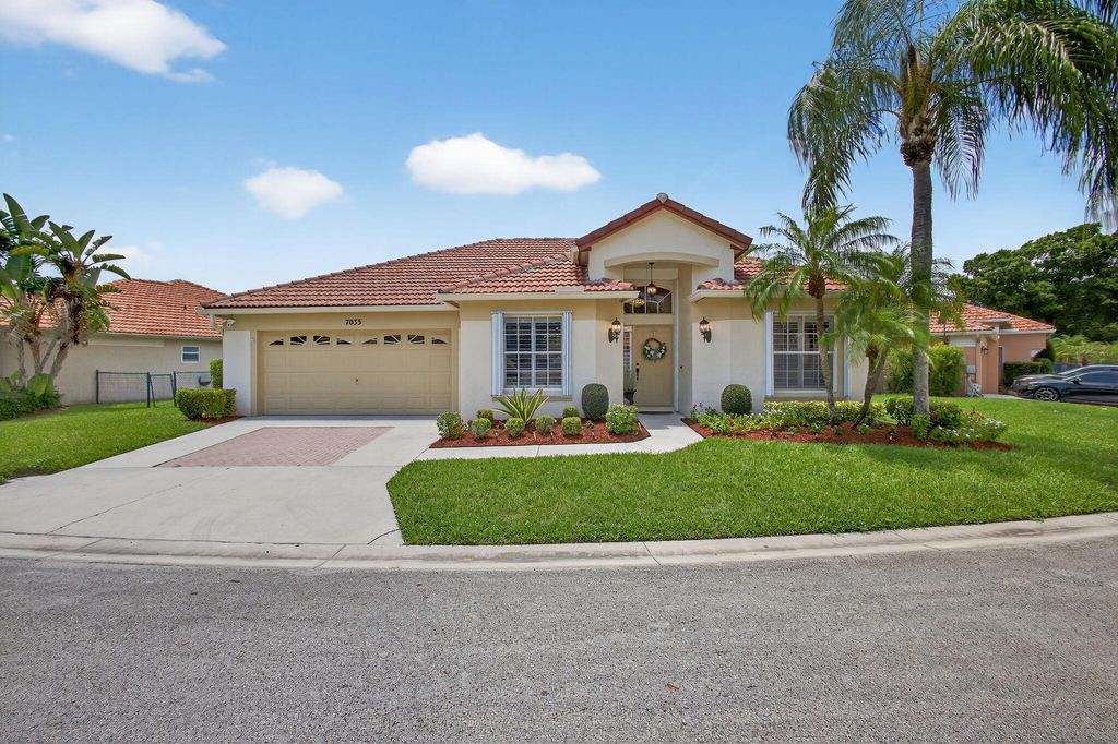 7033 Galleon Cove, Palm Beach Gardens, FL 33418