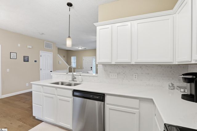 30 Joggins Drive, Simpsonville, SC 29681