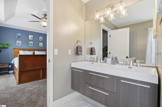 30 Joggins Drive, Simpsonville, SC 29681