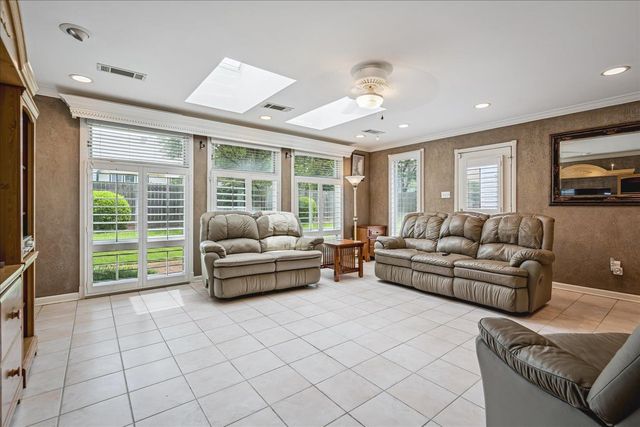 2916 ELMRIDGE CV, Germantown, TN 38138