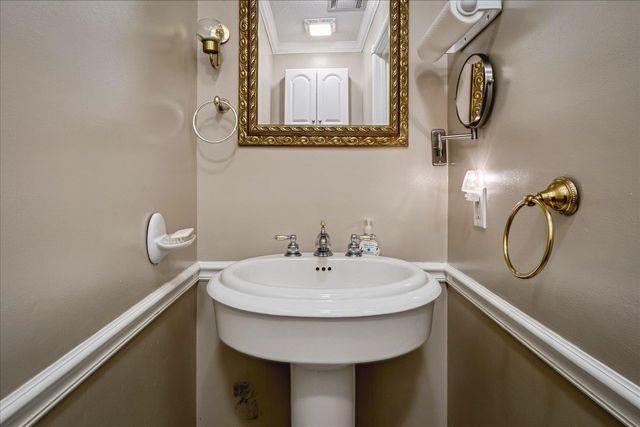 2916 ELMRIDGE CV, Germantown, TN 38138