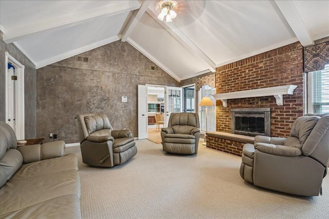 2916 ELMRIDGE CV, Germantown, TN 38138