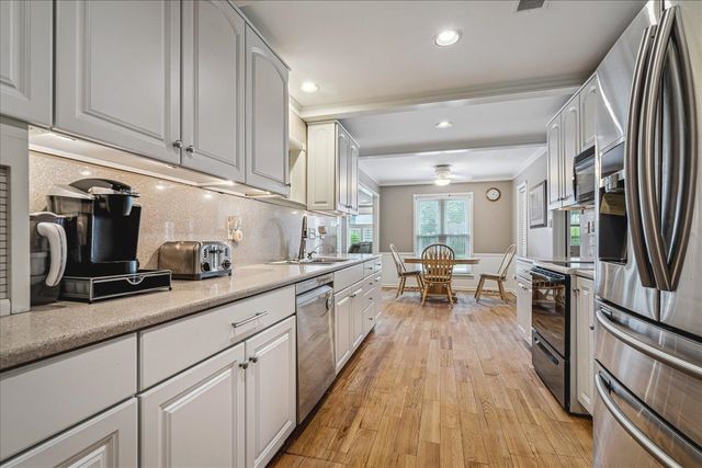 2916 ELMRIDGE CV, Germantown, TN 38138