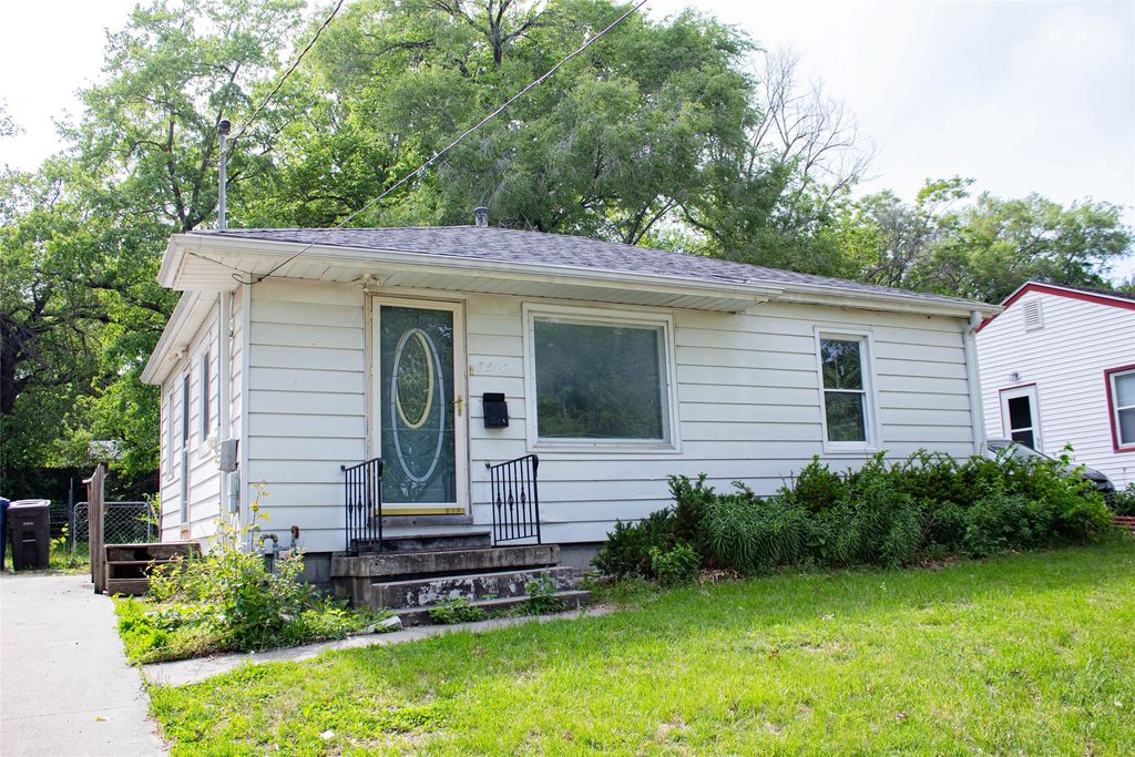 3516 27th Street, Des Moines, IA 50310
