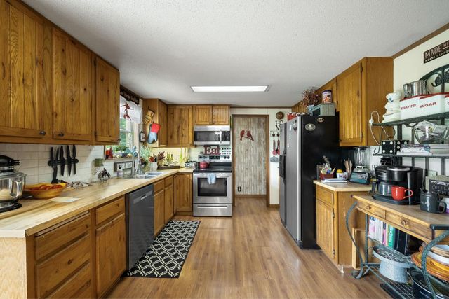 4030 E Zora Street, Webb City, MO 64870