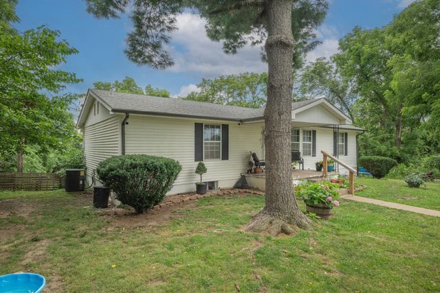 4030 E Zora Street, Webb City, MO 64870