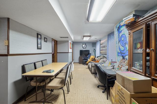 4030 E Zora Street, Webb City, MO 64870