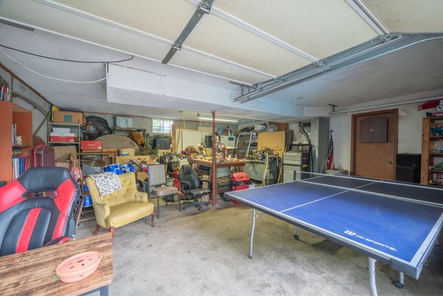 4030 E Zora Street, Webb City, MO 64870