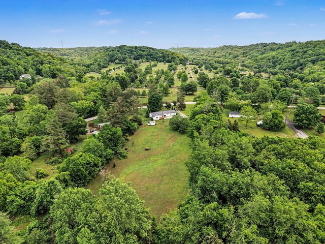 9610 S Harpeth Rd, Nashville, TN 37221