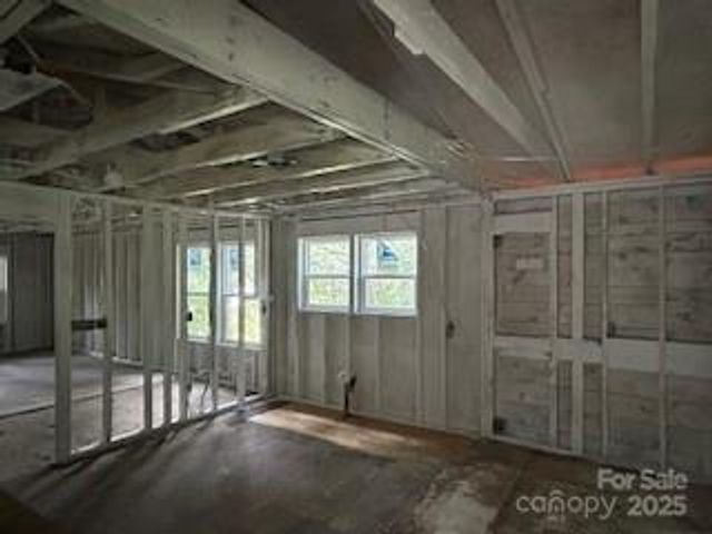 182 US 221 Business Extension N, Marion, NC 28752