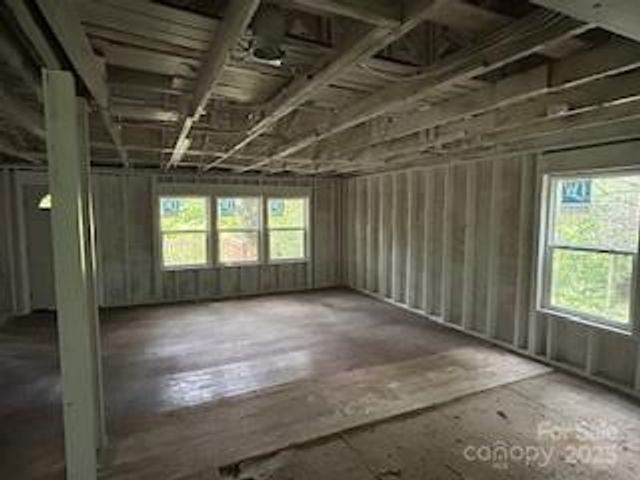 182 US 221 Business Extension N, Marion, NC 28752
