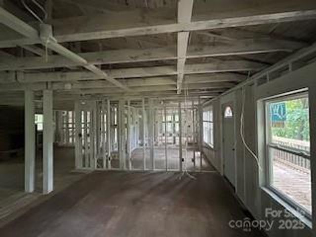 182 US 221 Business Extension N, Marion, NC 28752