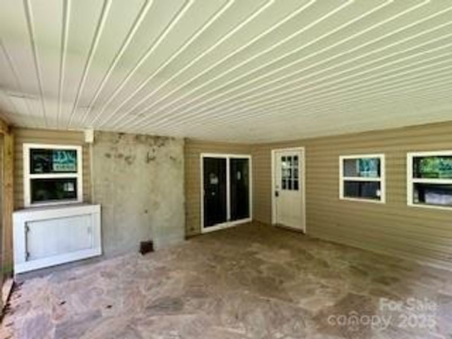 182 US 221 Business Extension N, Marion, NC 28752