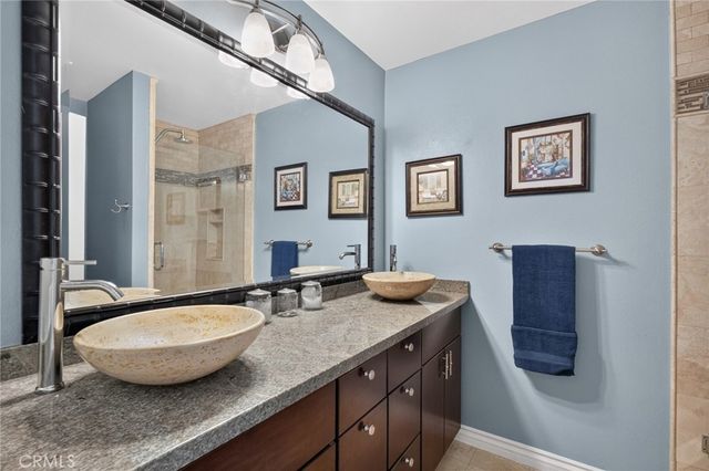 111 E Palmdale, Orange, CA 92865